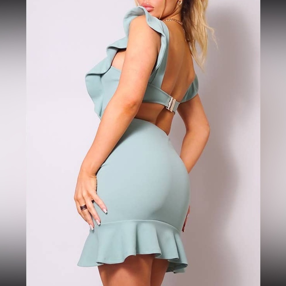 Flirty bodycon dress / NEW / BTQ